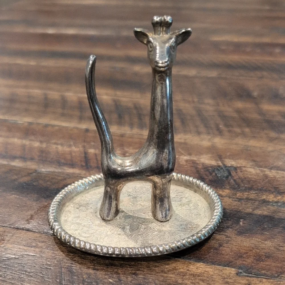 Silver Plated Giraffe Ring Holder